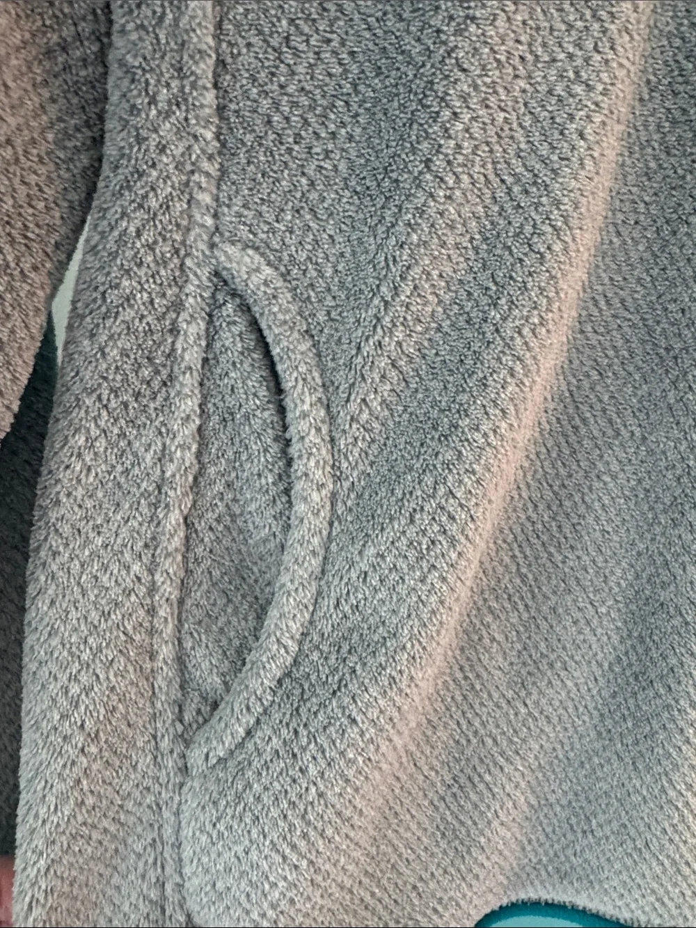 Patagonia Lady’s Light Gray Fleece Snap Pullover with Teal Trim Medium EUC - Picture 6 of 9